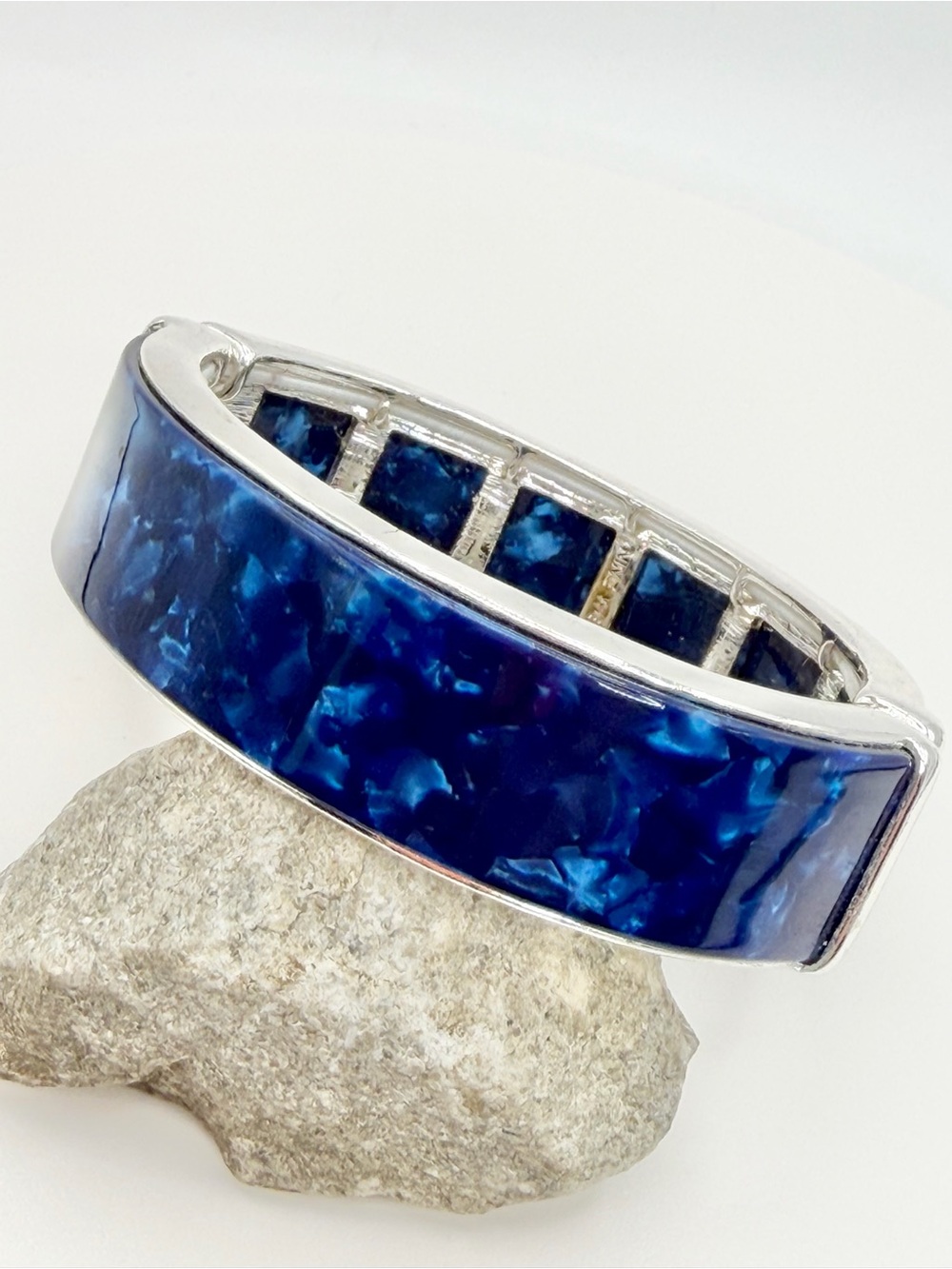 Nine West Deep Blue Marbled Inlay Stretch Bracelet
